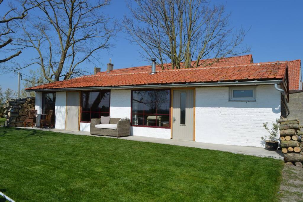 Korentil . Cosy House With Private Garden Hébergement de vacances