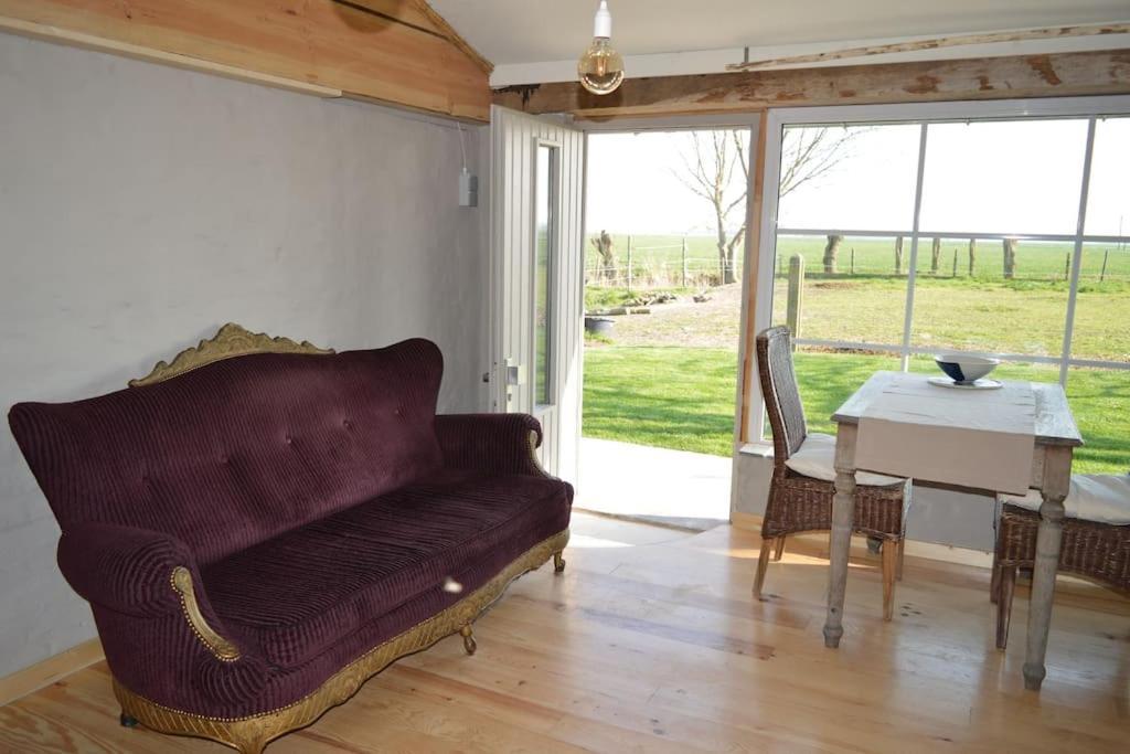 Korentil . Cosy House With Private Garden Holiday home